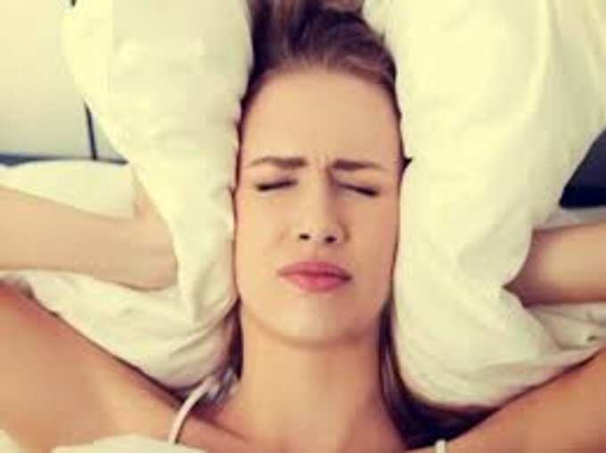 Tips to Control migraine: மைக்ரேன் என்னும் ஒற்றைதலைவலியை கட்டுப்படுத்தும் எளிய வழிமுறைகள்! - how to control migraine using by home remedies 4 samayam tamil Tamil News Spot