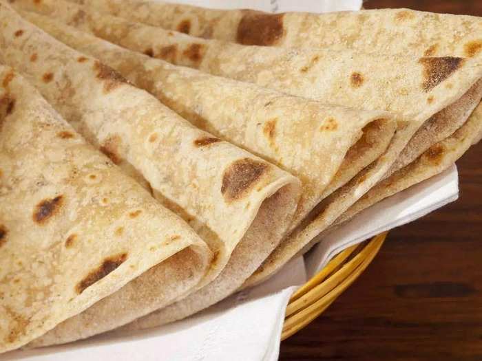 how many chapatis should i eat at night