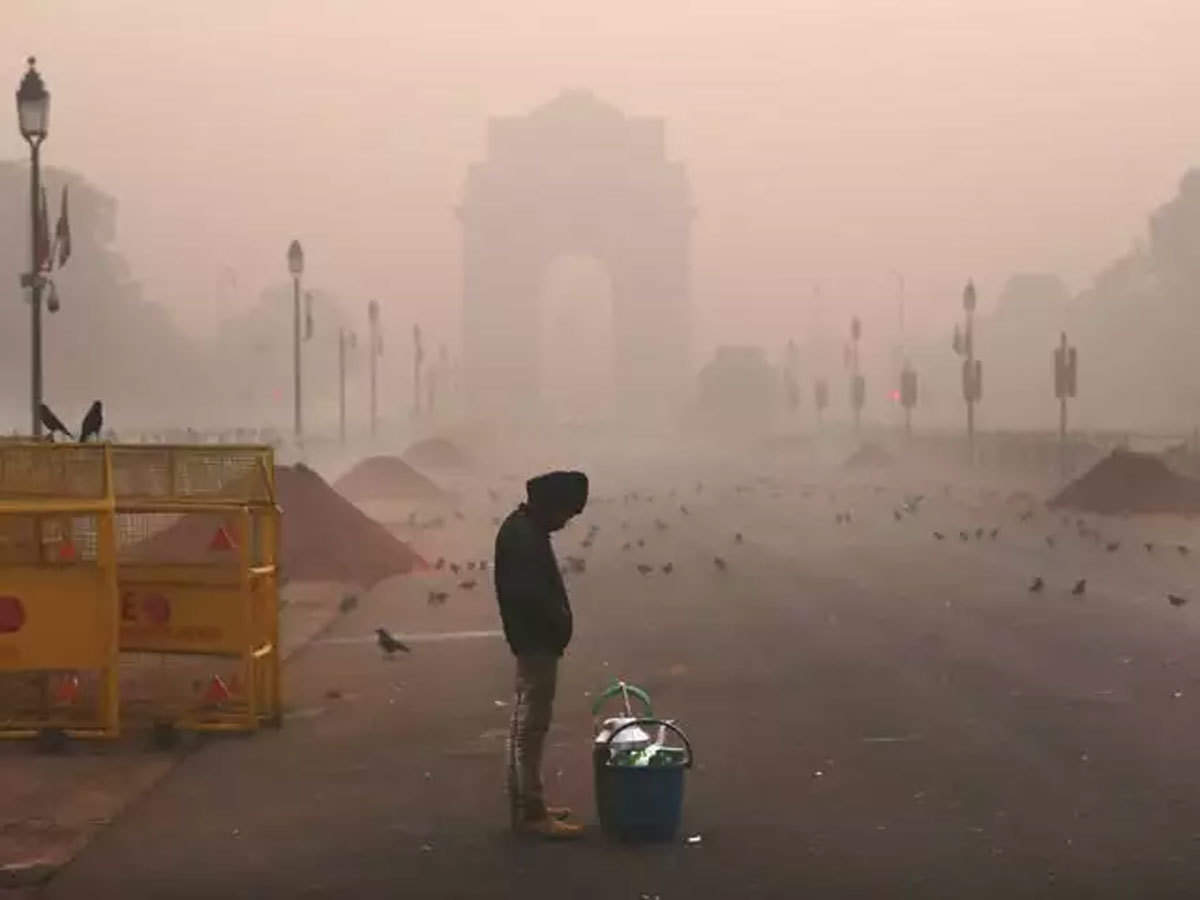 दिल्ली की हवा हुई बहुत खराब! बीते 8 महीने के निचले स्तर पर पहुंची एयर  क्वालिटी - delhi&#39;s air is very bad! air quality reached the previous  8-month low | Navbharat Times