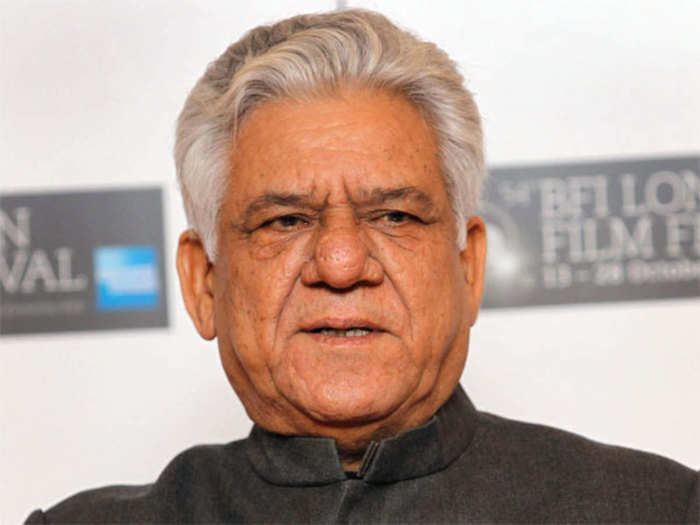 Om Puri Birthday कभ च य क द क न पर झ ठ प य ल ध त थ ओम प र फ र वर ल ड स न म पर छ ड छ प Navbharat Times