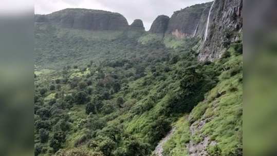 अंजनेरीतील रस्त्याचा  ‘घाट’ २६ वर्षांपूर्वीचा? 