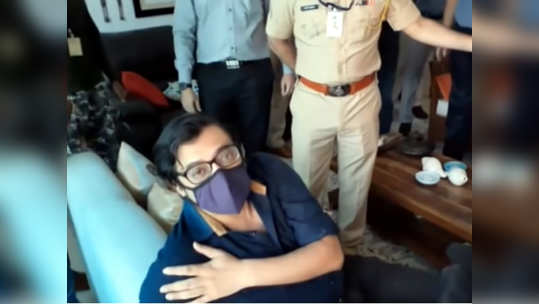 Arnab Goswami Arrest: अर्णब गोस्वामींच्या घरी नेमके काय घडले?