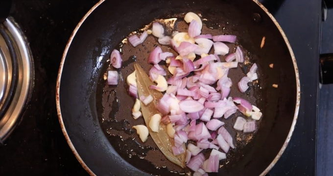 garlic and onions garlic and onions