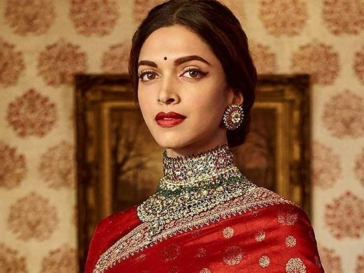 Deepika Padukone Eye Makeup Eye Makeup आईल इनर क ल कर ख ब एक सप र म ट करत ह द प क प द क ण द ख उनक 6 अलग अलग Liner Style Navbharat Times