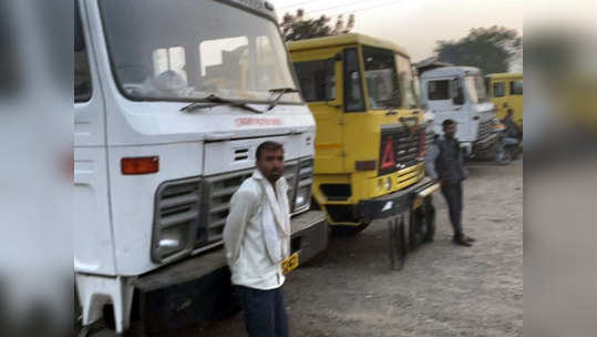 Illegal Sand Mining: वाळू माफियांच्या टोळीत भाजप नगरसेवक; पोलिसांवर डंपर घालण्याचा प्रयत्न