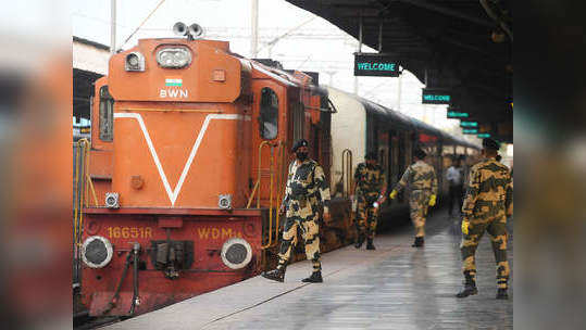 Indian Railway : ३१ डिसेंबरपर्यंत सुरू राहणार 'या' १३ विशेष रेल्वे