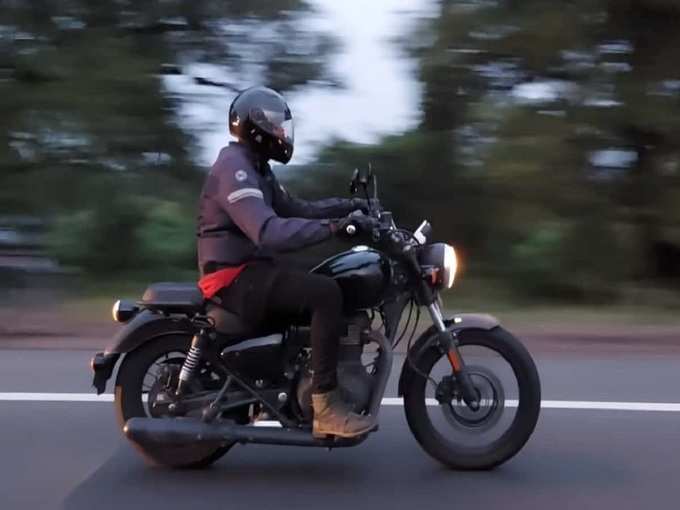 New Royal Enfield Classic 350 Price Features 1