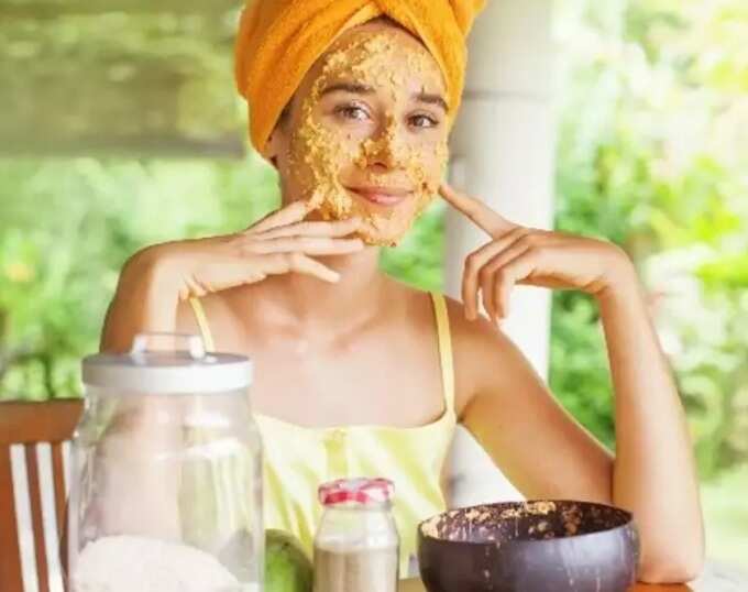 overnight facemask: சருமத்தை ஜொலிக்க வைக்கும் சூப்பர் நைட் ஃபேஸ் மாஸ்க், ஒரே இரவில் பலனளிக்கும்! - effective overnight facemasks to get glowing skin naturally 3 samayam tamil Tamil News Spot