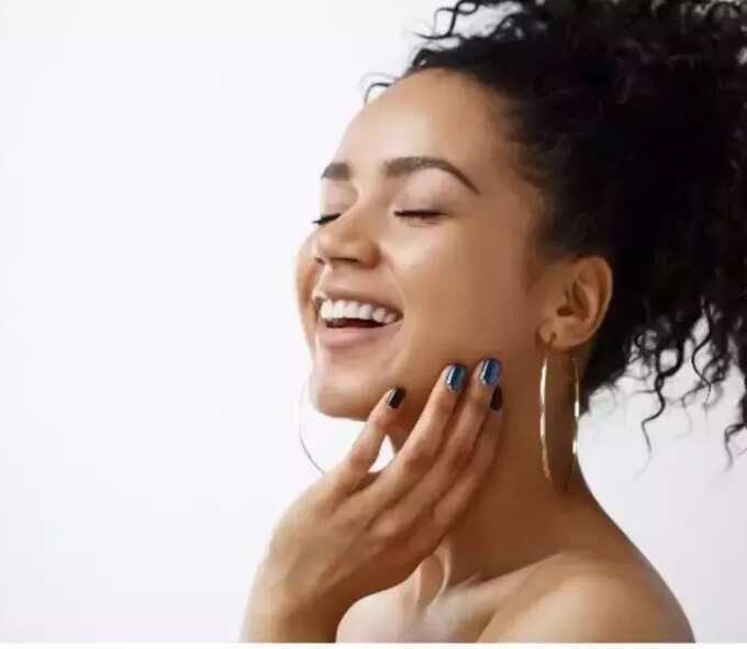 skin care facts and myths: அழகு பராமரிப்பு குறித்த கட்டுக்கதைகளும் உண்மைகளும் என்ன, எல்லோரும் தெரிஞ்சுக்கங்க! - common unknown myths and facts of skin 5 samayam tamil Tamil News Spot