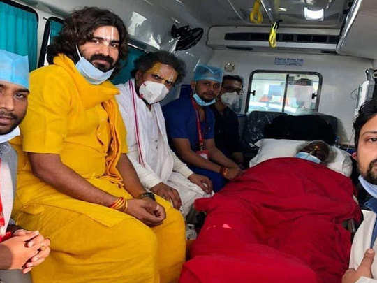 Mahant Nritya Gopal Das: mahant nritya gopal das discharged from medanta  hospital in lucknow मेदांता हॉस्पिटल से डिस्चार्ज हुए महंत नृत्य गोपाल दास  ग्रीन कॉरोडोर बना पहुंचाया गया ...