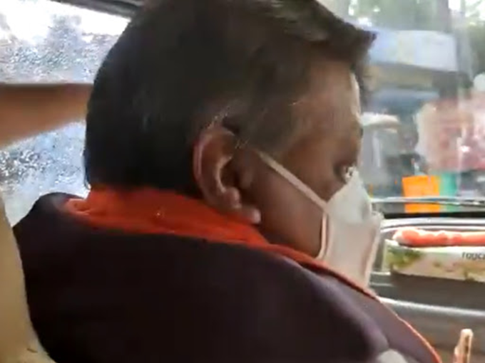 Stone pelting on Kailash Vijayvargiya's car Stone pelting on Kailash Vijayvargiya's car