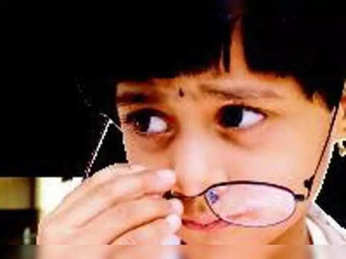 diabete symptoms in children: உங்க குழந்தை அடிக்கடி யூரின் போயிட்டே இருக்காங்களா, சர்க்கரை நோயாவும் இருக்கலாம்! உடனே கவனிங்க! - symptoms of type 1 diabetes in children 6 samayam tamil Tamil News Spot