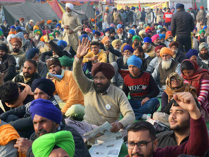 किसानों से वार्ता से पहले कृषि मंत्री तोमर ने राजनाथ सिंह के साथ रणनीति पर की चर्चा किसानों से वार्ता से पहले कृषि मंत्री तोमर ने राजनाथ सिंह के साथ रणनीति पर की चर्चा