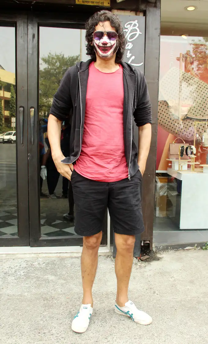 पहचाना क्या इन्हें?