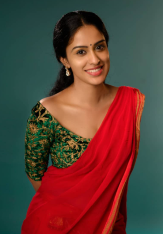 actress-hannah-reji-koshy-makes-her-comeback-to-mollywood-through