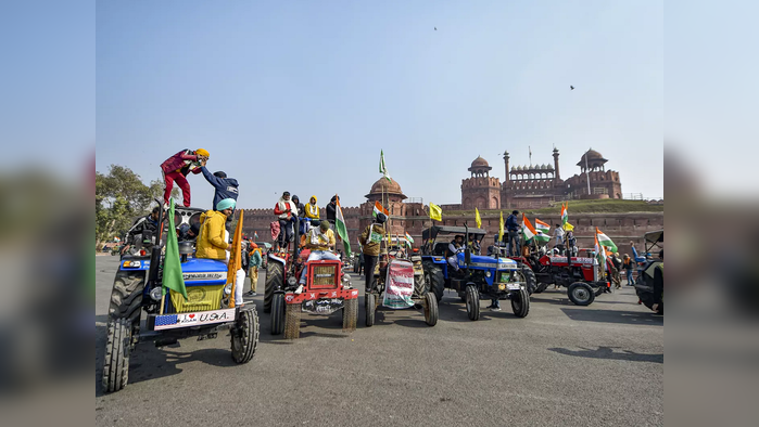 शेतकरी आंदोलन लाल किल्ल्याजवळ पोहोचले