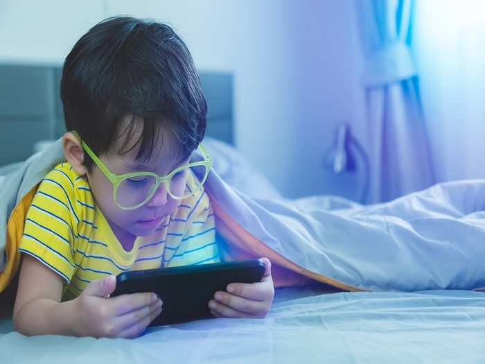 effects of video games on children: effects of video games on children in  hindi - टीएनज उम्र में वीडियो गेम से नहीं बिगड़ते बच्‍चे, दिमाग होता है  तेज, जानिए ऐसे और भी