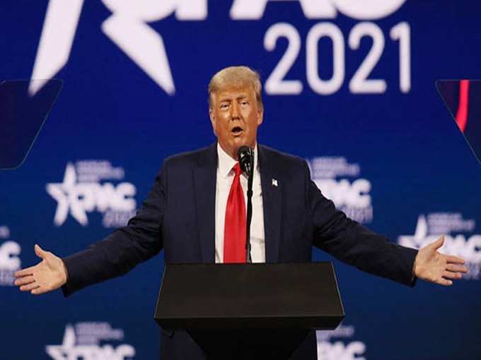 Trump di konferensi (Foto: Reuters)