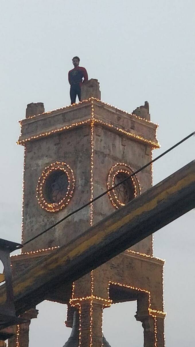टोविनो थॉमस टोविनो थॉमस