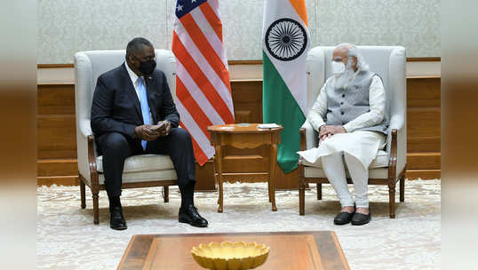 lloyd austin visit india : अमेरिकी संरक्षणमंत्र्यांच्या भारत दौऱ्याकडे जगाचे लक्ष, PM मोदींची भेट घेतली