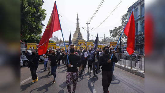 Myanmar Protest  म्यानमारच्या सैन्याने वाहिले रक्ताचे पाट;  ३२० आंदोलक ठार