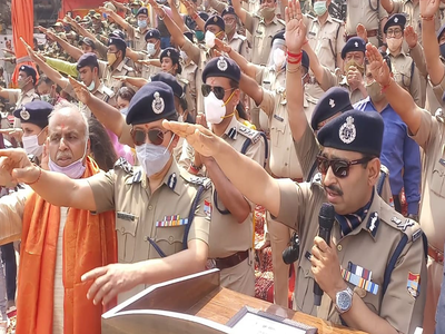 Haridwar news : कोरोना गाइडलाइन के पालन और सुरक्षित कुंभ के लिए 10 हजार पुलिकर्मियों ने ली शपथ 