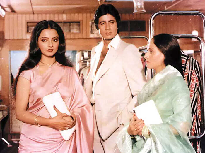 amitabh bachchan and rekha link up rumours: 'लोगों की बात पर यकीन करती तो जिंदगी नरक बन जाती', अमिताभ-रेखा के लिंक-अप पर बोली थीं जया - Navbharat Times