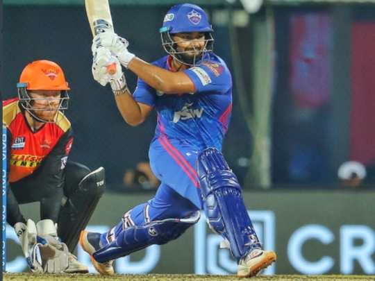 SRH vs DC : आईपीएल में दिल्ली कैपिटल्स की ओर से सबसे अधिक रन बनाने वाले बल्लेबाज बने ऋषभ पंत, श्रेयस अय्यर को पछाड़ा 