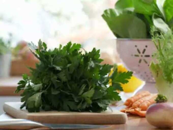 homemade drinks for strong and healthy hair: வலுவான அடர்ந்த கூந்தலுக்கு உதவும் ஆறுவிதமான பானங்கள், நீளமான கூந்தல் கியாரண்டி! - drinks for strong and shiny your hair in tamil 7 samayam tamil Tamil News Spot