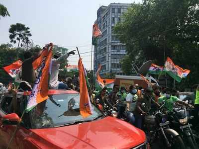 West Bengal Election Results 2021: ঘাসফুলে ছয়লাপ কলকাতা, পদ্ম ফোঁটার সম্ভাবনা কেবল জোড়াসাঁকোয় 