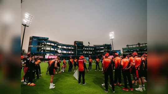 IPL 2021 RR vs SRH: मोठ्या बदलासह खेळणार हैदराबादचा संघ, वॉर्नरला संघातून मिळणार डच्चू!