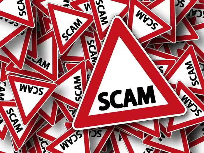 Amazon Fake Review Scam: क्या आप भी Amazon पर रिव्यू पढ़कर खरीदते हैं कोई भी प्रोडक्ट? बन सकते हैं रिव्यू स्कैम का हिस्सा, ऐसे बचें - amazon review scam affected more than