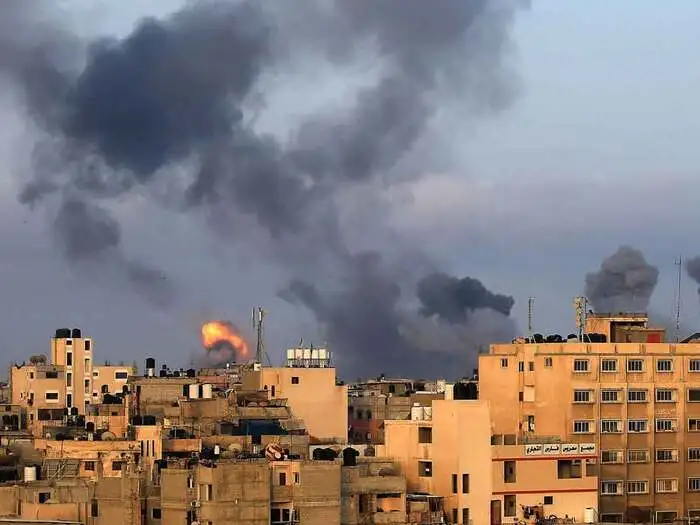 Israeli Airstrikes In Gaza: Palestinians Killed, War Like Situation In Jerusalem - इजरायली हमले में 22 फलस्‍तीनियों की मौत, यरुशलम में जंग जैसे हालात - Navbharat Times