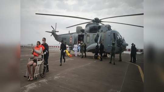 tauktae cyclone : मुंबई हायजवळ ONGC कर्मचाऱ्यांच्या निवासस्थानाची जागा बुडाली; अजूनही ९६ जण बेपत्ता