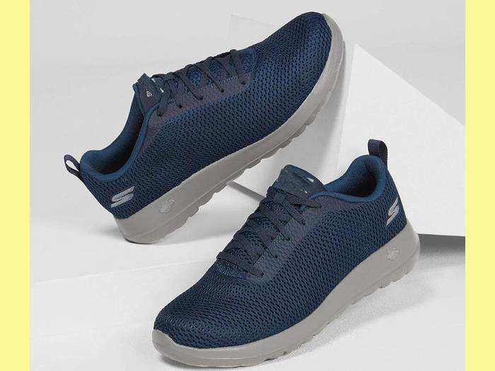 Running Shoes For Men : 55% की छूट पर खरीदें Reebok और Puma जैसे ब्रांड के Running Shoes
