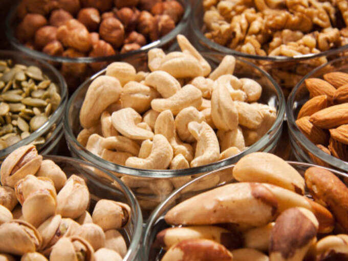 foods to avoid at night: வாழைப்பழம், ஆப்பிள் இன்னும் என்னென்ன ஆரோக்கிய உணவுகளை இரவில் சாப்பிடக் கூடாது... - bananas, apples and 5 other food items you should avoid eating at night in tamil 8 samayam tamil Tamil News Spot