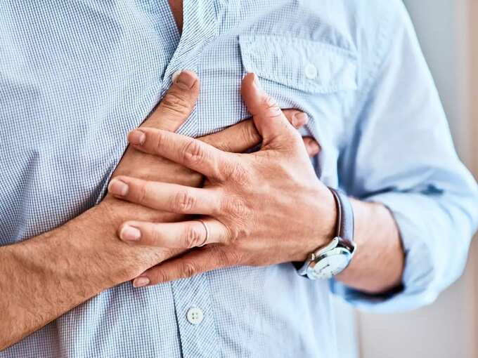 what is aspergillosis in tamil: Aspergillosis: பூஞ்சை நோயில் மற்றுமொரு வரவு அஸ்பெர்கில்லோசிஸ், அறிகுறி என்ன, யாருக்கு பாதிப்பு! - what is aspergillosis know here the details 5 samayam tamil Tamil News Spot