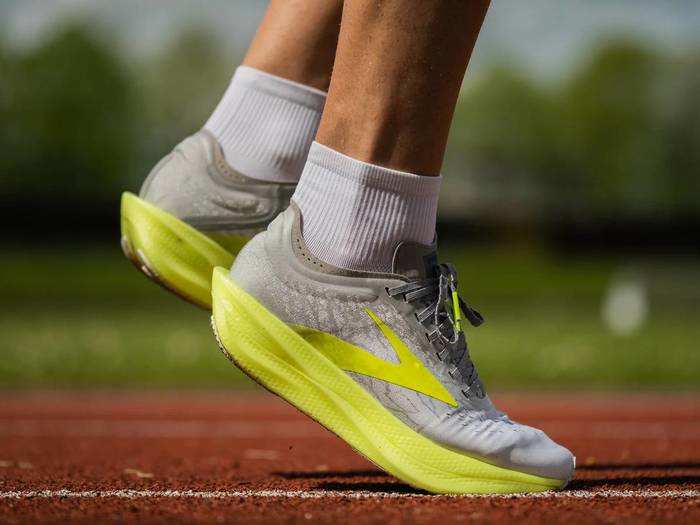Running Shoes : बेस्ट क्वालिटी के Running Shoes से पैरों को मिलेगा पूरा आराम, कम कीमत में करें ऑर्डर