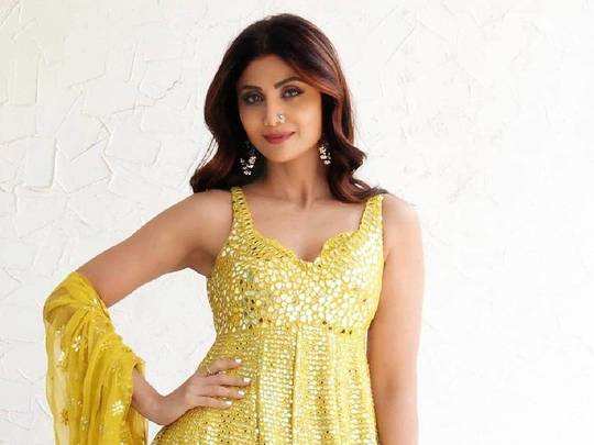 shilpa shetty kundra yellow sharara: चमकीले कपड़ों में जुल्फें लहरातीं शिल्पा शेट्टी ने बढ़ाई गर्मी, खूबसूरत हसीना के आगे करीना-मलाइका भी पड़ गईं फीकी - shilpa ...