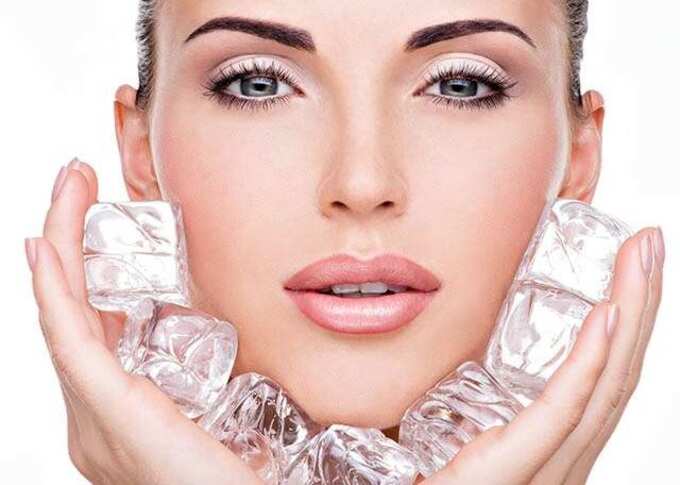 how to use ice cubes for skin: வெயில் : முகத்துக்கு ஐஸ் க்யூப் போட்டா இவ்ளோ பிரச்சனை தீரும், இப்படி யூஸ் பண்ணுங்க, ஆண்களும் தான்! - what are the benefits of ice cubes for skin during summer 3 samayam tamil Tamil News Spot