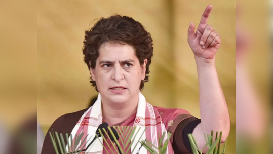 Priyanka Gandhi: 'लस देशातल्या नागरिकांनाच दिल्या जाणार, मग तीन किंमती कशासाठी?'