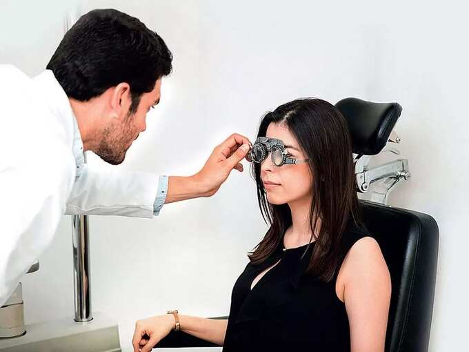 what is Computer Vision Syndrome: கம்ப்யூட்டர் வேலை: கம்ப்யூட்டர் விஷன் சிண்ட்ரோம் அறிகுறி, காரணங்கள், தவிர்க்கும் வழிமுறைகள்! - causes symptoms and treatment of computer vision syndrome 6 samayam tamil Tamil News Spot