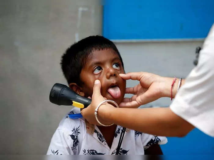 The spread of coronavirus disease on the outskirts of Ahmedabad