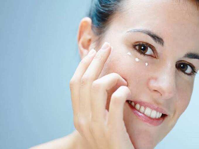simple makeup tips in tamil: மேக்கப் போட்டுக் கொள்ளும்முன் கட்டாயமாக செய்ய வேண்டிய 7 விஷயங்கள் என்னென்ன... - dermatologist recommends 7 must-do things before you put on makeup 5 samayam tamil Tamil News Spot