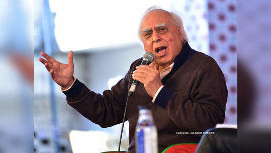 Kapil Sibal: काँग्रेसजनांचे ऐकण्याची वेळ, ज्येष्ठ काँग्रेस नेत्यांनीच टोचले कान