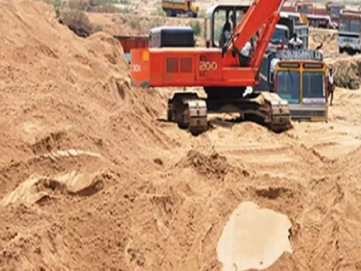 bihar illegal sand mining: bihar me balu taskaro ke khilaf badi karyawai  jabt ki jayegi sampati : बिहार में बालू तस्करों की संपत्ति होगी जब्त मंत्री  जनक राम ने किया ऐलान - Navbharat Times