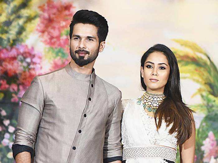 Mira Rajput Priyanka Wedding पत क एक स गर लफ र ड क श द म जब सज स वरकर पह च थ म र र जप त ब ल ड ब ल उज पहन द ख द य हम भ नह क स स कम