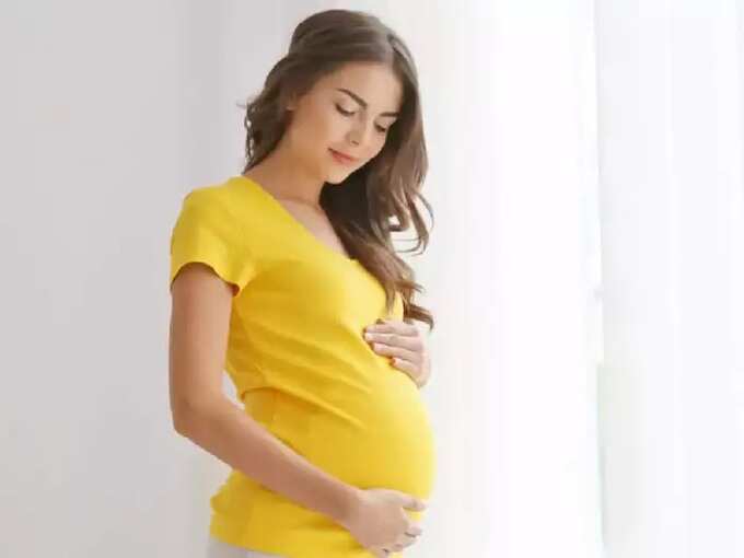 Benefits Of Eating Dates During Pregnancy And How Many Dates To Eat Per Day In Pregnancy - नवव्या महिन्यात ‘हा’ घरगुती पदार्थ खाल्ल्याने होते नॉर्मल डिलिव्हरी? ट्राय करण्यापूर्वी जाणून घ्या तज्ज्ञांचं मत | Maharashtra Times