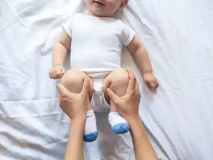 digestion problems in babies: குழந்தையின் அஜீரணக்கோளாறு போக்க அம்மாக்கள் என்ன செய்யலாம்? - how to improve digestion in babies 4 samayam tamil Tamil News Spot