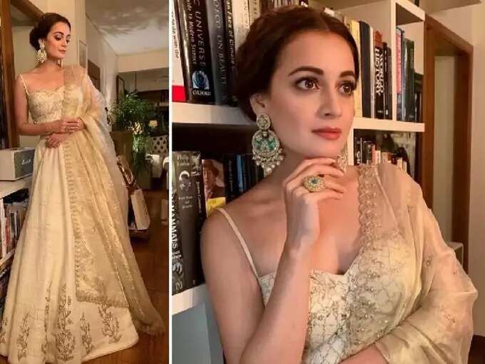 dia mirza hot and bold look: बोल्ड अन् आकर्षक लेहंग्यामध्ये दिसली दिया मिर्झा, अभिनेत्रीची मादक अदा व हॉटनेस पाहून सारेच झाले हैराण - dia mirza looks hot and glamorous in a lehenga designed by fashion designer anita dongre